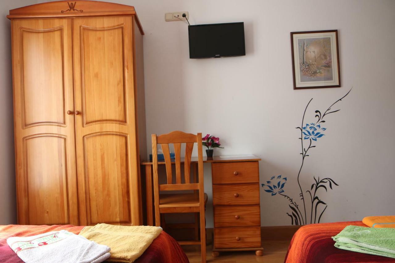 Hostal La Plaza Puente la Reina Kültér fotó