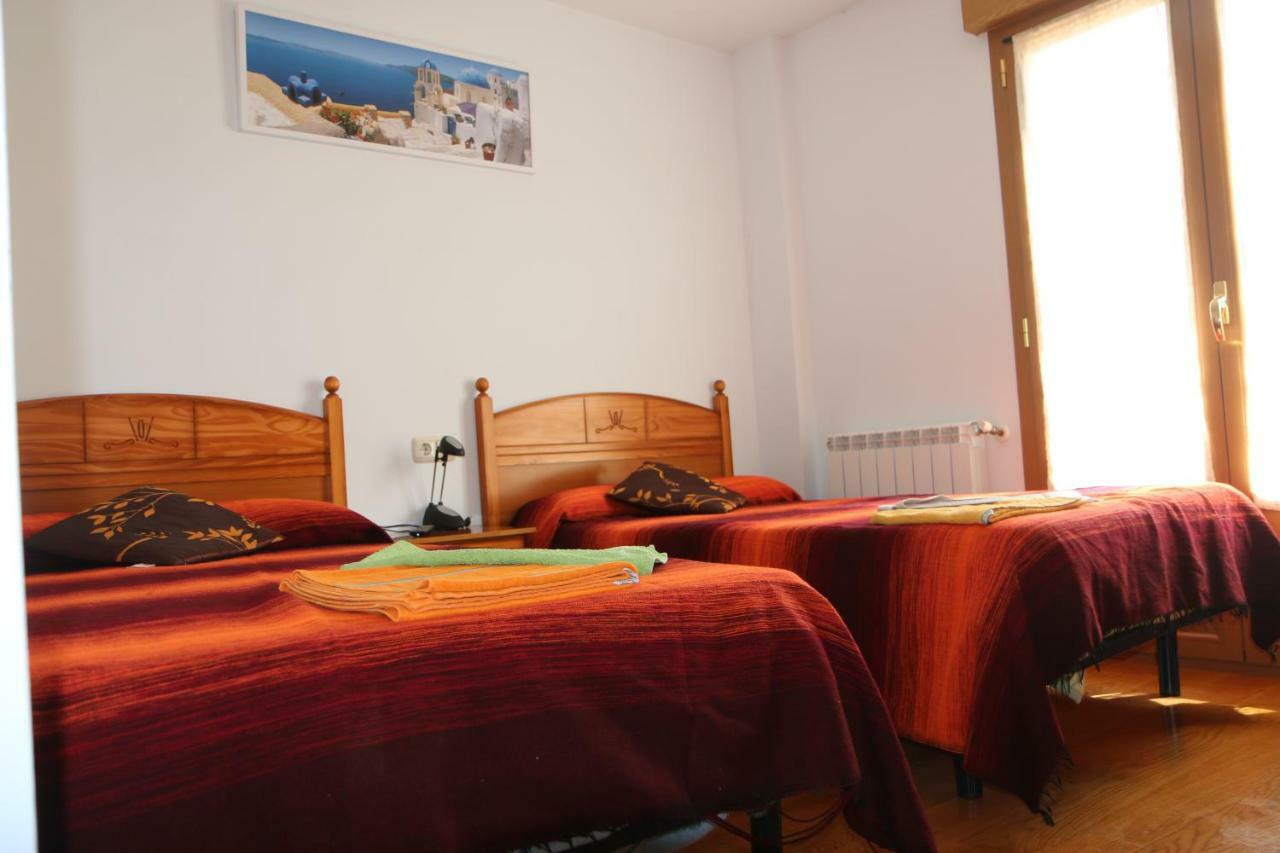 Hostal La Plaza Puente la Reina Kültér fotó