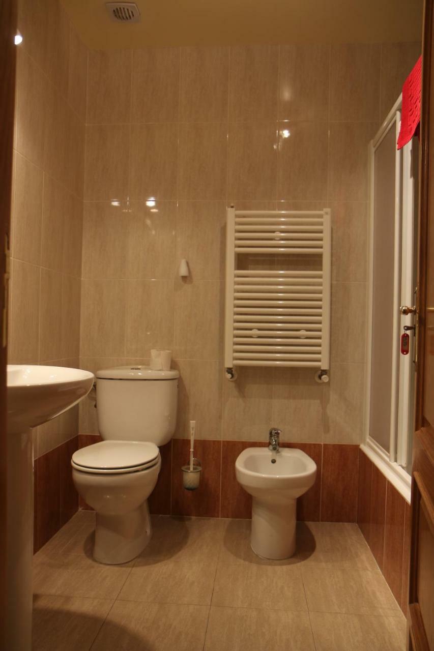Hostal La Plaza Puente la Reina Kültér fotó
